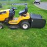 ride on mower Image 3