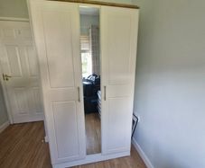 Wardrobe /converted with removeable shelves