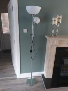Floor standing lamp.