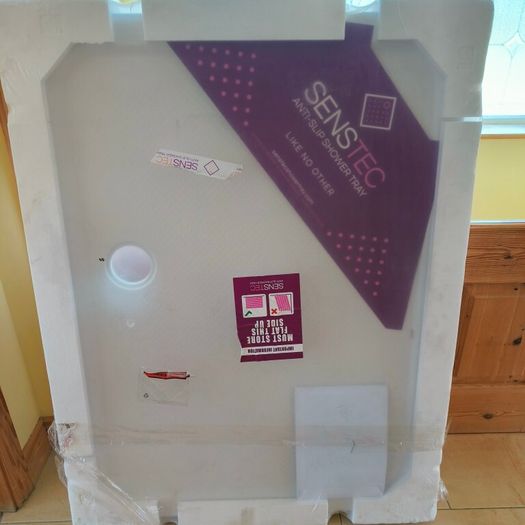 Senstec shower tray