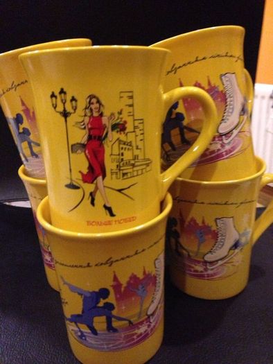 6 Tea Cups