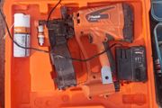 Paslode PPN35Ci positive placement/joist hanger nail gun