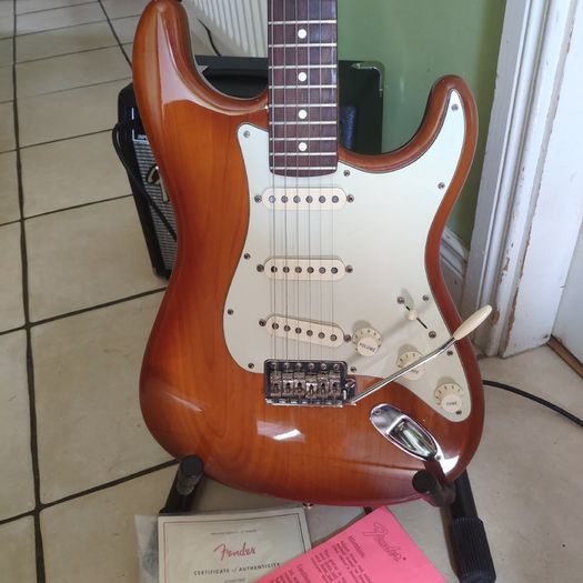 USA Fender Guitar , Stratocaster American Preformer Series