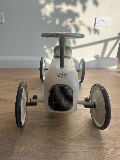 Vintage Style Kids Car