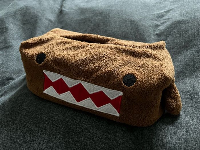 Domo tissue box cover