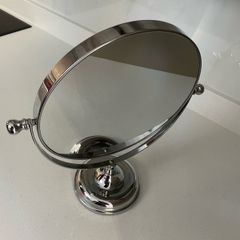 vanity mirror