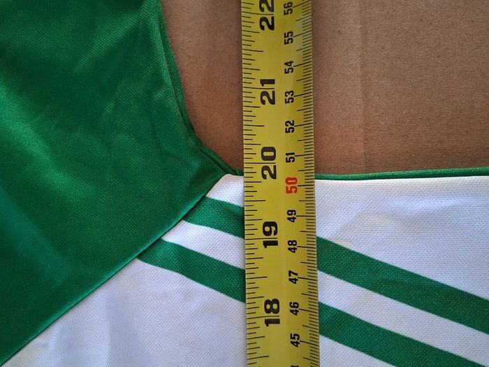London Irish Jersey. BNWT Official Oneills London Irish GAA Home Jersey. Youth Age 13 / Mens Size Small. Collect In Dublin Or Receive Via Post.