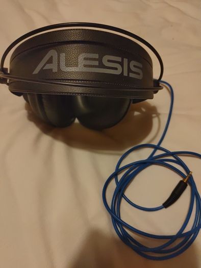 Alesis SRP100 Studio Headphones