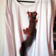 Sweatshirt with Squirrel motiv