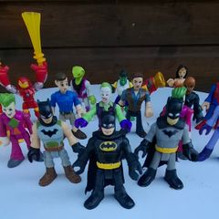 Lot of 16 Imaginext DC Comics Super Friends Batman Toy Figures
