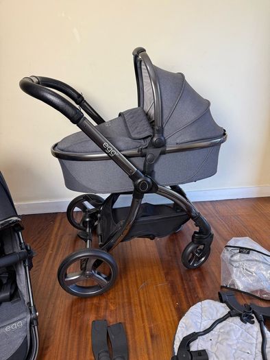 New condition Egg2 double or single pram