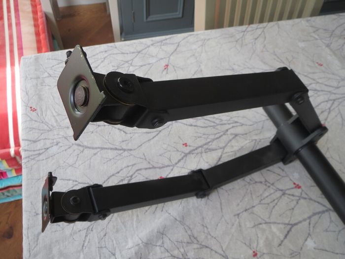 Dual Monitor Arm