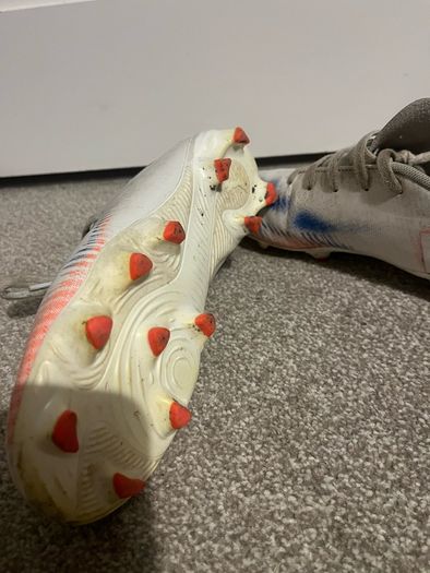 Kids Football boots