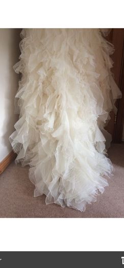 Wedding Dress Size 12 BNWT and Veil