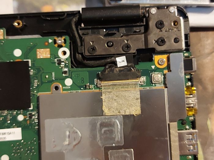 Acer Aspire R14, in excellent cosmetic condition, for parts or repair, No SSD or RAM, everything else is good