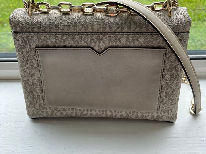 Micheal kors  Cece Medium logo shoulder bag