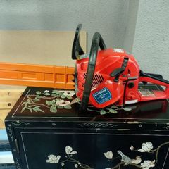 chainsaw