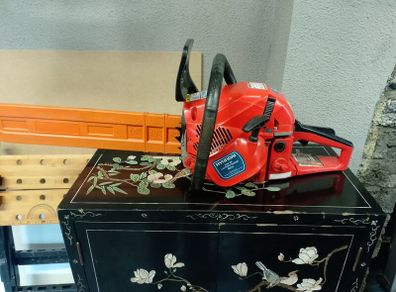 chainsaw