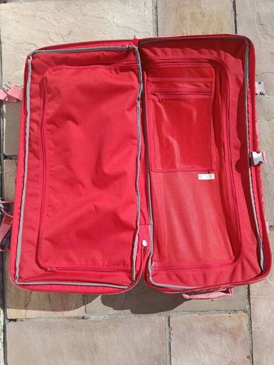 Roxy 105L Hawaiian Floral Print Suitcase
