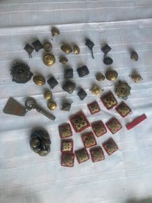 Antique Militaria - Buttons/Badges - Large Collection