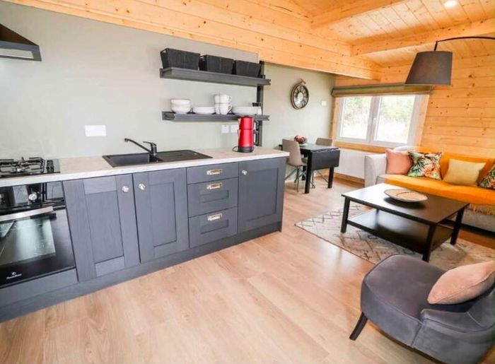 2 bedroom log cabin
