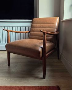 Leather Mid-Century Clarence Loungechair