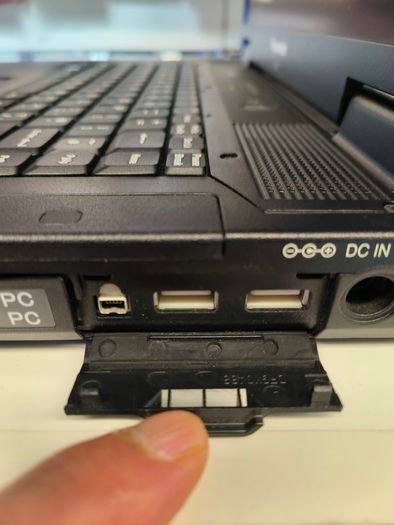 Panasonic Toughbook Rugged CF-52 15.4" Laptop - Core i5 CPU M20 @ 2.40 GHz, 4GB RAM 256GB SSD Windows 10 Pro