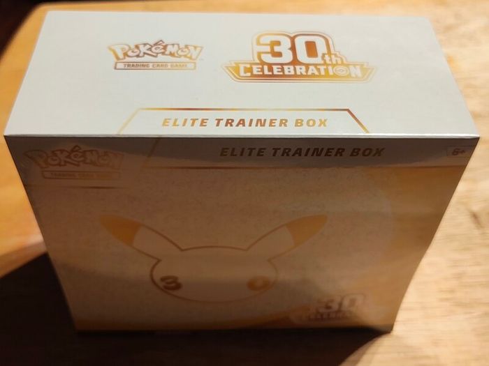 Pokemon Tcg 30th Anniversary Elite Trainer Box (etb) English