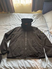 Stone island soft shell-R with primaloft insulation
