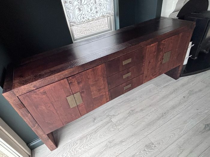 Sideboard
