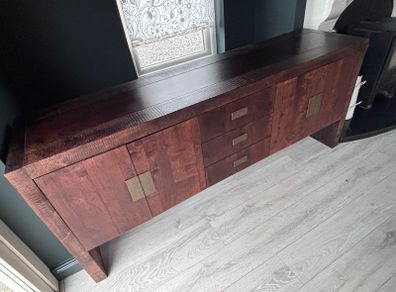Sideboard