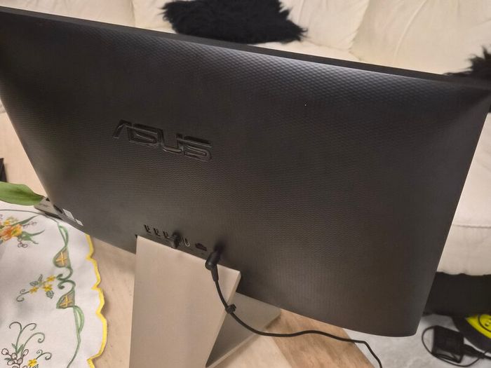 Asus All In One 22" v222GA