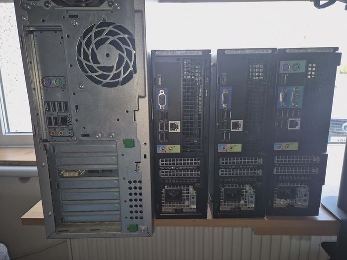 Desktop PC Bundle  4 PCs, 6 Monitors , Accessories (All Working)