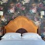 Elegant dual wall lights in Brass/ Linen. Set of Two. Perfect conditions. Image 2