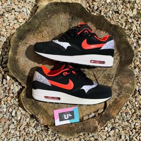 Premium Nike Air Max 1 Valentines