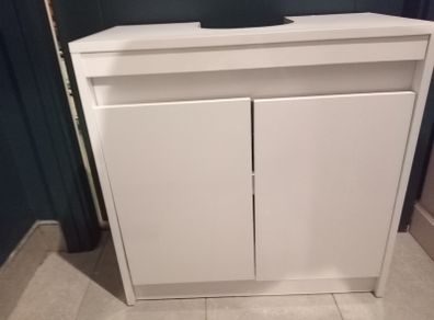Under sink cabinet
