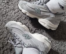 New Balance 1000