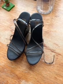 wedge heel shoe
