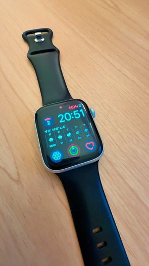 Apple Watch SE 44mm
