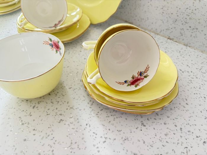 Balfour Bone China 21 Tea Set Royal Crown Pottery