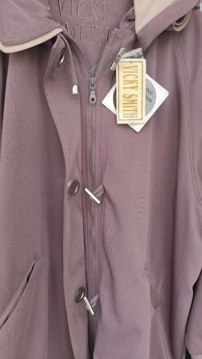 A Vicky Smith Coat Size 24 New With Tags