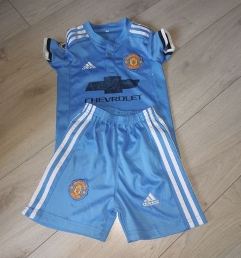 Only 1 Euro Each Picture - Size - 5-6 Years - C.K, Adidas, Manchester United, Primark, Etc