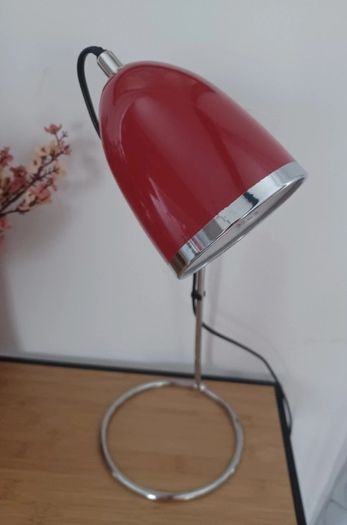 Adjustable metal lamp
