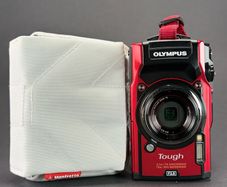 Olympus Tough TG -5 Shockproof Waterproof camera