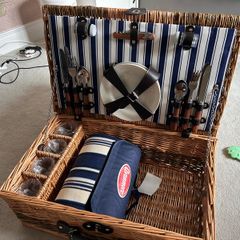 vintage wicker picnic basket