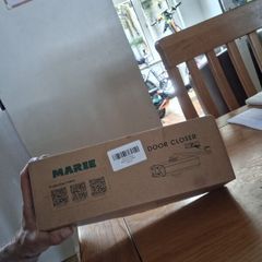 BRAND NEW IN BOX: MARIE Automatic Hydraulic Door Closer