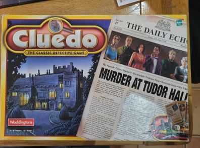 Cluedo Board Game, Classic Detective Game, 2000 Hasbro, Waddingtons