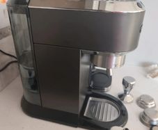 De'Longhi Coffee Machine