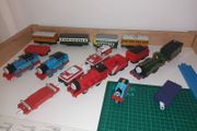 Thomas &amp; Friends Train Bundle  Large Lot (Engines, Coaches &amp; Wagons)