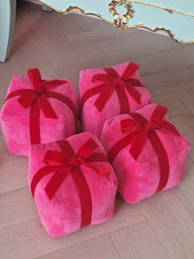 Velvet Presents